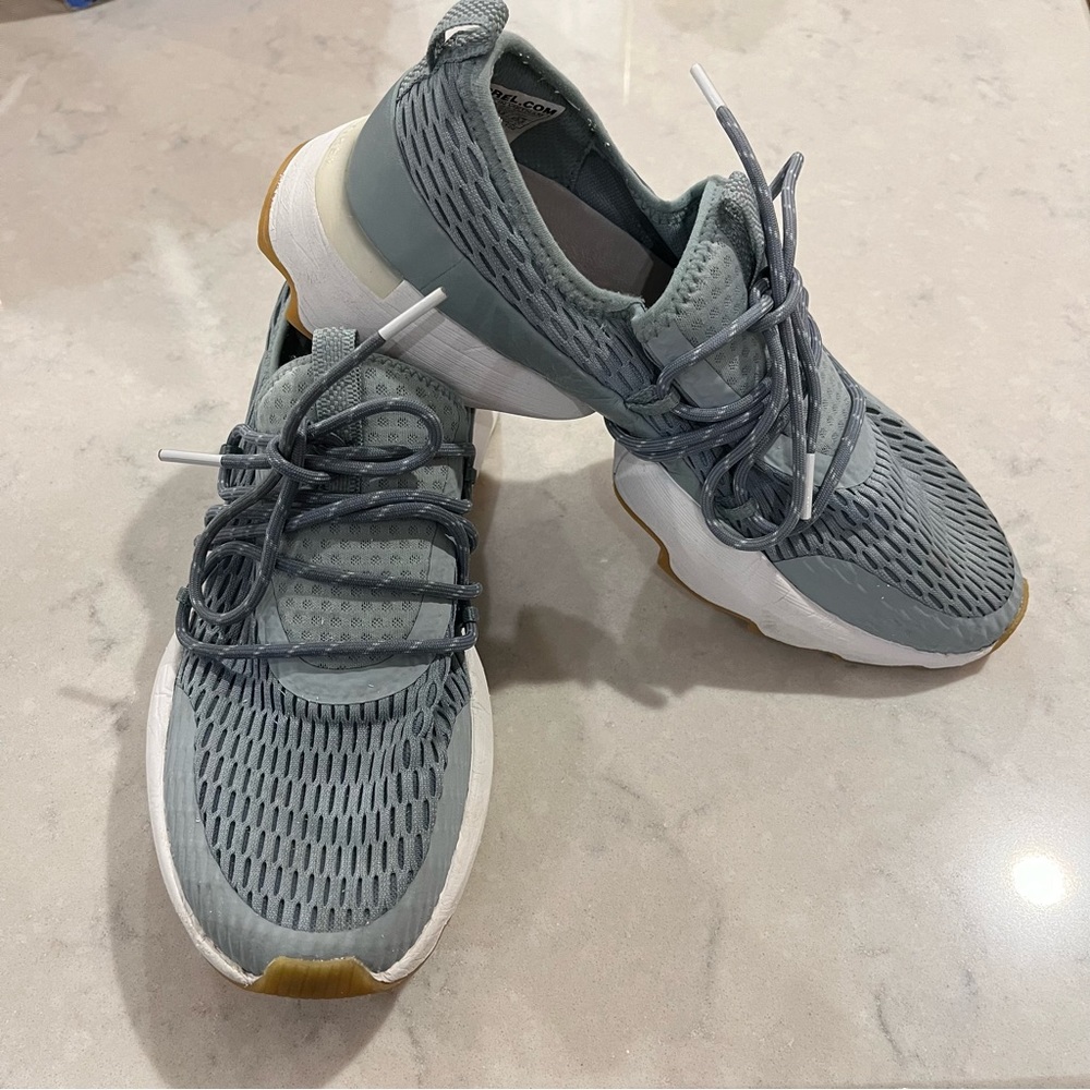 Sorel Kinetic Impact Lace Sneakers, Blue, Women's 8.5. EUC